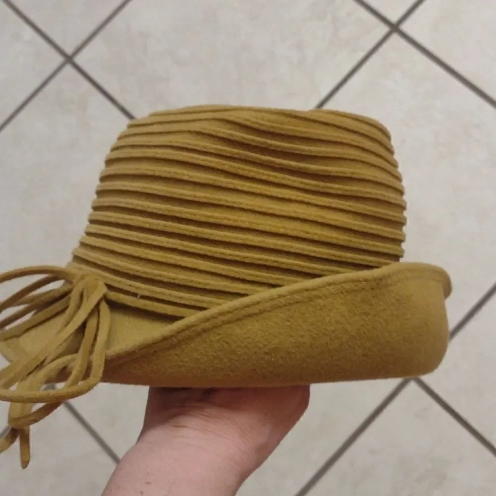Vintage style bucket hat Fine Velour mustard yellow 20s 30s